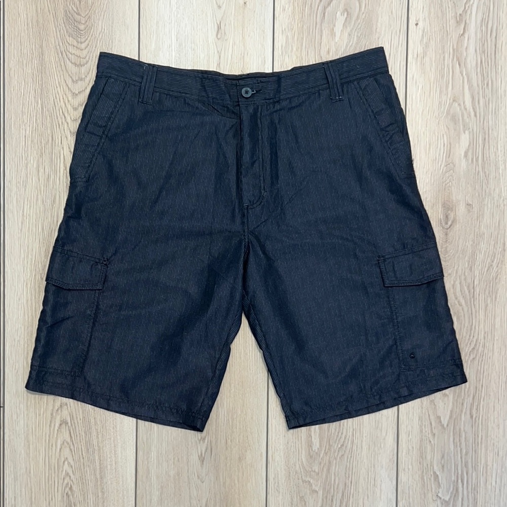🛍️ 3 for $20 🛍️ - NWOT - Black Striped Cargo Shorts with Sturdy Cotton Blend